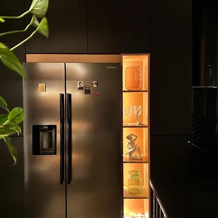 Skyline Elegance With Free Parking Lejlighed *
