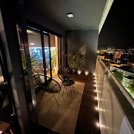 Lejlighed Skyline Elegance With Free Parking *
