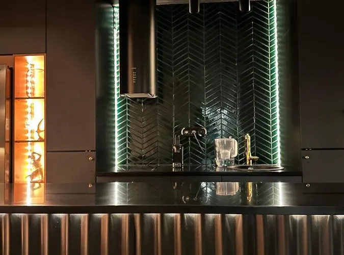 Skyline Elegance With Free Parking Appartement *